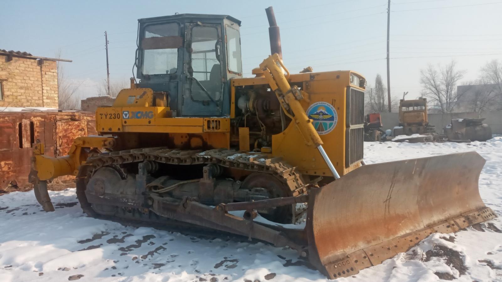 БУЛЬДОЗЕР TY 230